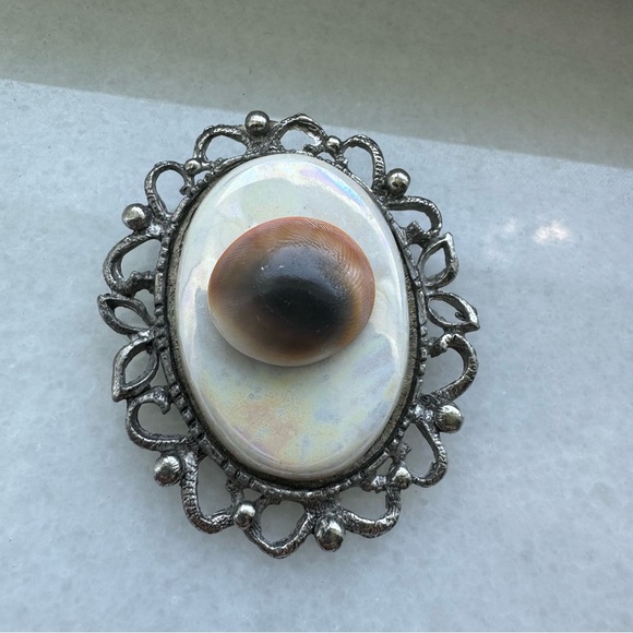 ANTIQUE 
SHELL PIN BROOCH HANDMADE.. - Picture 1 of 7